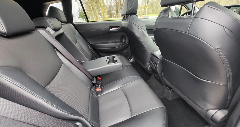 Toyota Corolla Cross cena 176500 przebieg: 5419, rok produkcji 2022 z Mosina małe 254